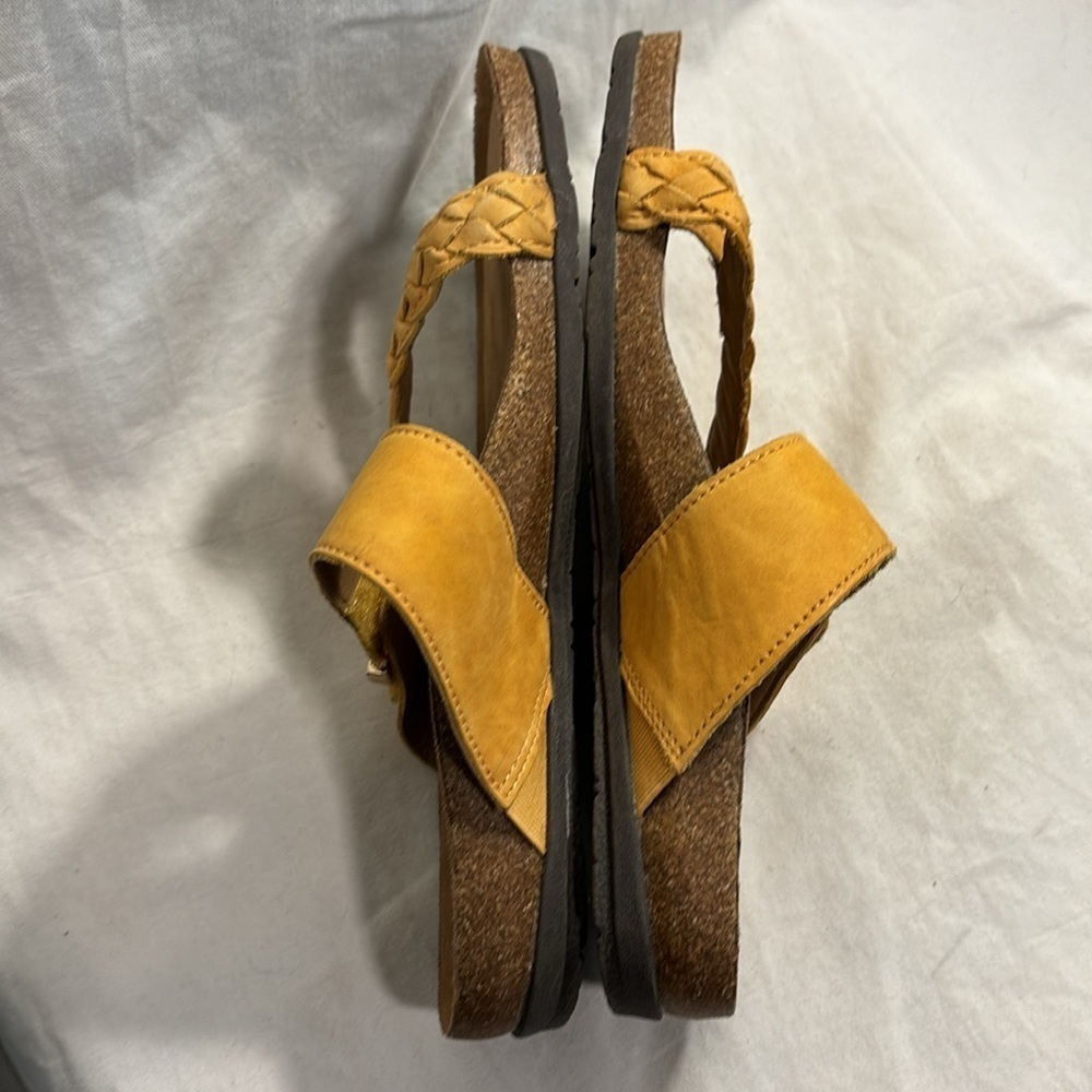 New! Earth Origins Orono Onida Braided Print Toe-Post Amber Yellow Sandals 8.5 - Picture 10 of 11